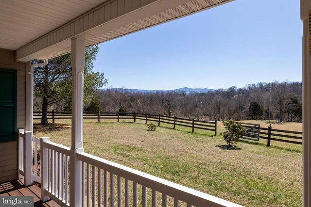2301 S PAGE VALLEY RD, Luray, VA 22835