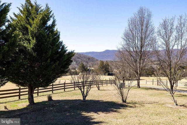 2301 S PAGE VALLEY RD, Luray, VA 22835