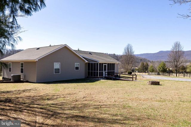 2301 S PAGE VALLEY RD, Luray, VA 22835