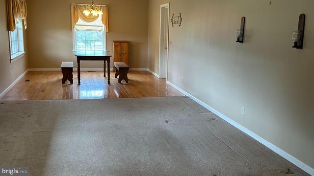 2301 S PAGE VALLEY RD, Luray, VA 22835