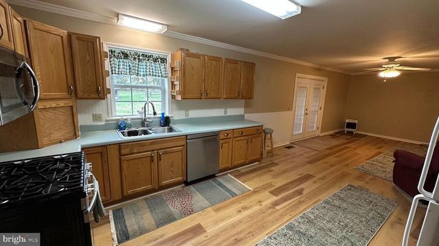2301 S PAGE VALLEY RD, Luray, VA 22835