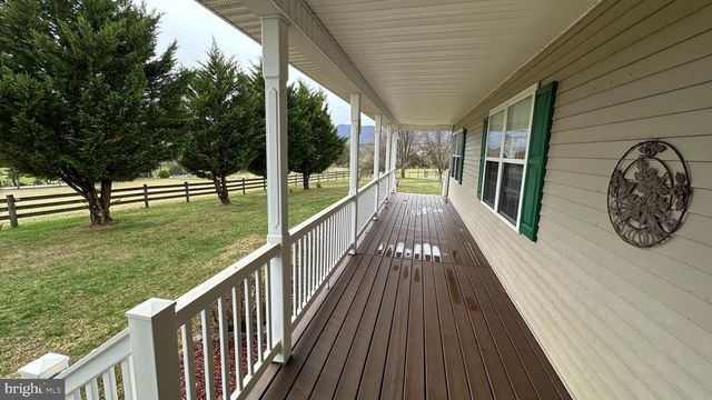 2301 S PAGE VALLEY RD, Luray, VA 22835