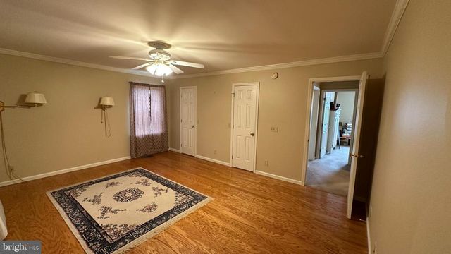 2301 S PAGE VALLEY RD, Luray, VA 22835