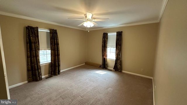 2301 S PAGE VALLEY RD, Luray, VA 22835