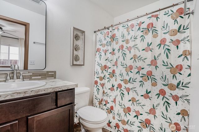 22121 129th Street E, Bonney Lake, WA 98391