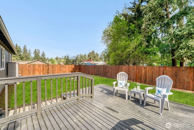 22121 129th Street E, Bonney Lake, WA 98391