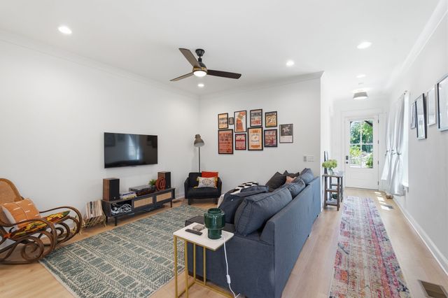 2421 14th Ave, N, Nashville, TN 37208