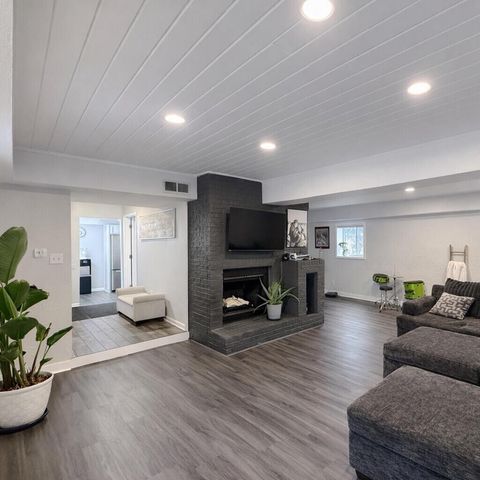 N3432 Beach ROAD, Lake Geneva, WI 53147