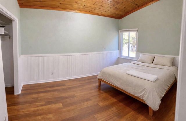 N3432 Beach ROAD, Lake Geneva, WI 53147