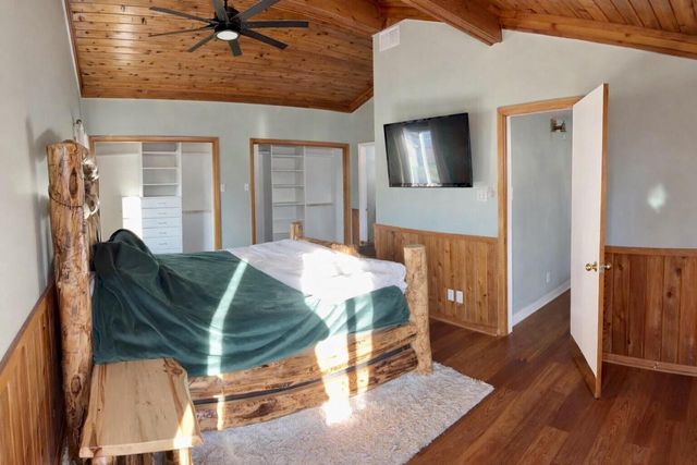 N3432 Beach ROAD, Lake Geneva, WI 53147