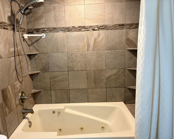 N3432 Beach ROAD, Lake Geneva, WI 53147