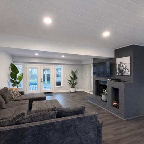 N3432 Beach ROAD, Lake Geneva, WI 53147