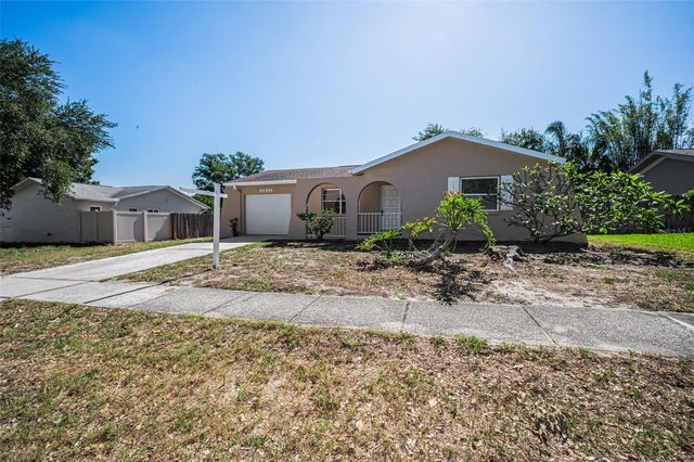 2611 KNOLL STREET W, Palm Harbor, FL 34683