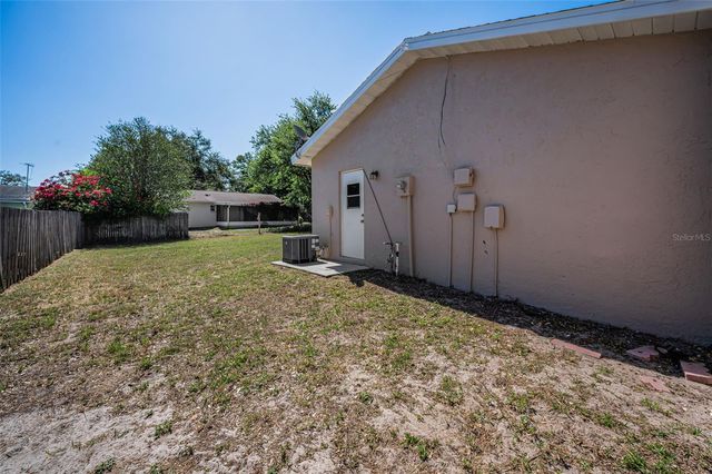 2611 KNOLL STREET W, Palm Harbor, FL 34683