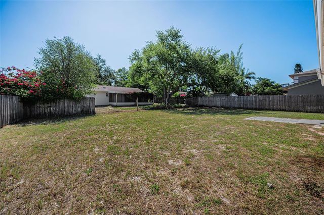 2611 KNOLL STREET W, Palm Harbor, FL 34683