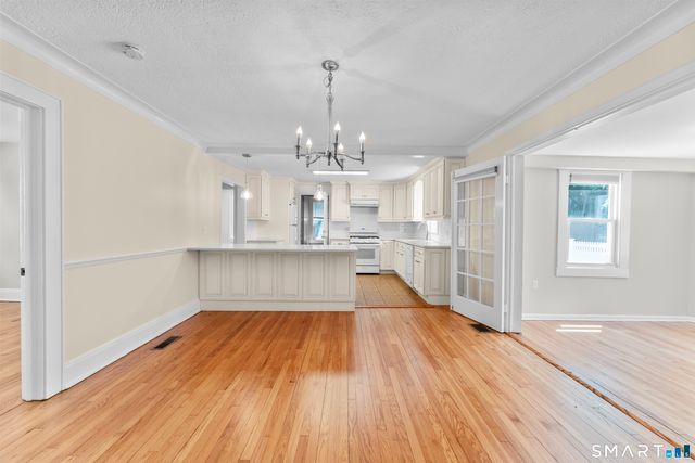 41 Grasso Terrace, Bridgeport, CT 06604