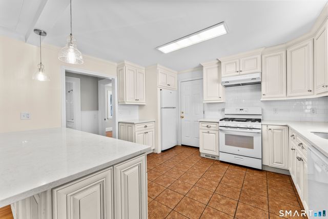 41 Grasso Terrace, Bridgeport, CT 06604