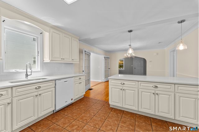 41 Grasso Terrace, Bridgeport, CT 06604
