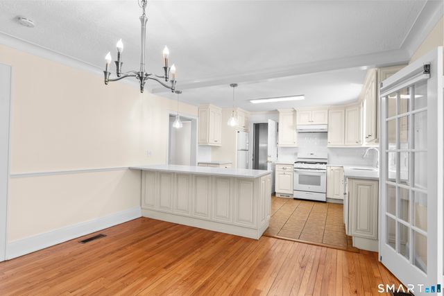 41 Grasso Terrace, Bridgeport, CT 06604