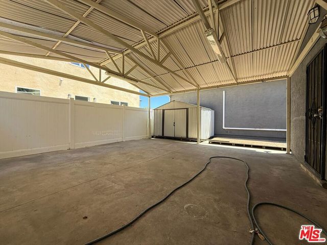 6742 Radford Avenue, Los Angeles, CA 91606