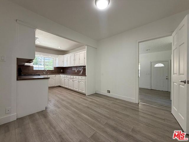 6742 Radford Avenue, Los Angeles, CA 91606