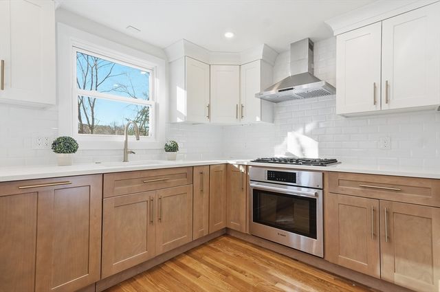 155 Mill St, Burlington, MA 01803