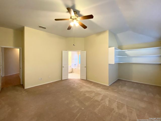 6635 SHADY BEND DR, San Antonio, TX 78256