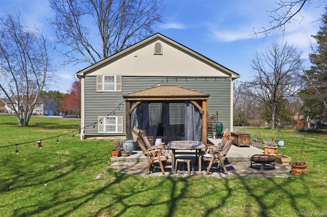 1 Lira Street, Wallkill, NY 12589