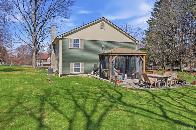 1 Lira Street, Wallkill, NY 12589