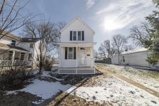 1324 N 9TH Street, Quincy, IL 62301