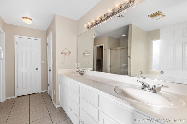 10311 E 97th Court N, Owasso, OK 74055