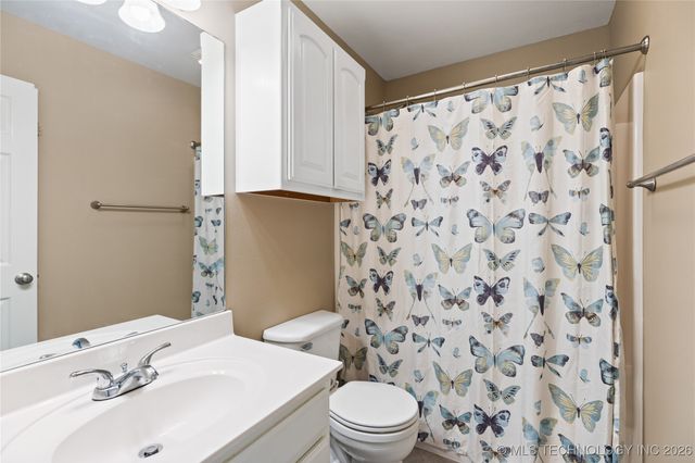 10311 E 97th Court N, Owasso, OK 74055