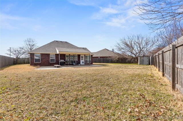 10311 E 97th Court N, Owasso, OK 74055