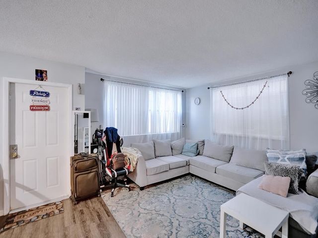 2828 Coral Springs Dr 2828, Coral Springs, FL 33065