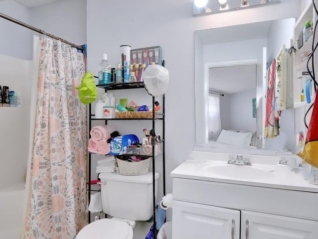 2828 Coral Springs Dr 2828, Coral Springs, FL 33065