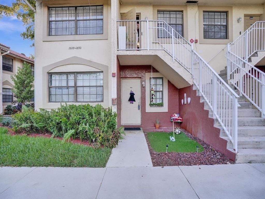 2828 Coral Springs Dr 2828, Coral Springs, FL 33065