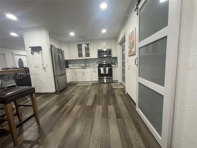 2917 NE 13th Avenue, Pompano Beach, FL 33064
