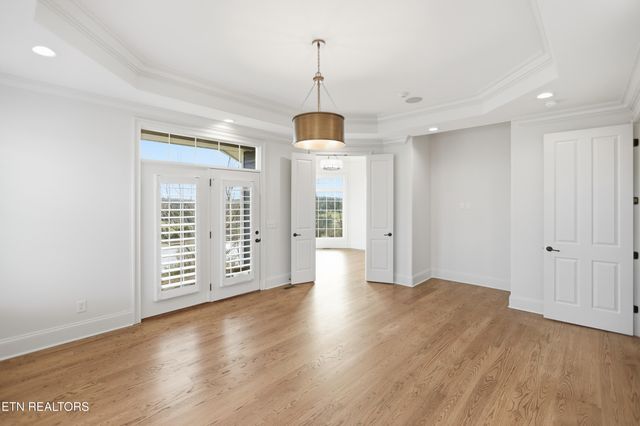 910 Eagle Nest Drive, Loudon, TN 37774