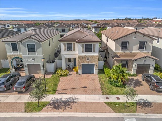 3416 W 109th Place, Hialeah, FL 33018