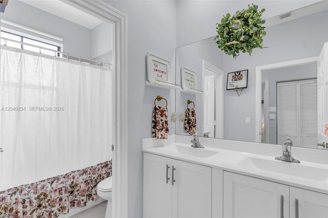 3416 W 109th Place, Hialeah, FL 33018
