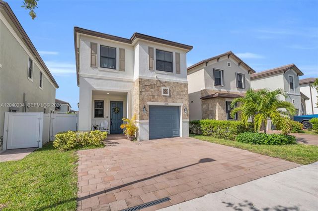 3416 W 109th Place, Hialeah, FL 33018