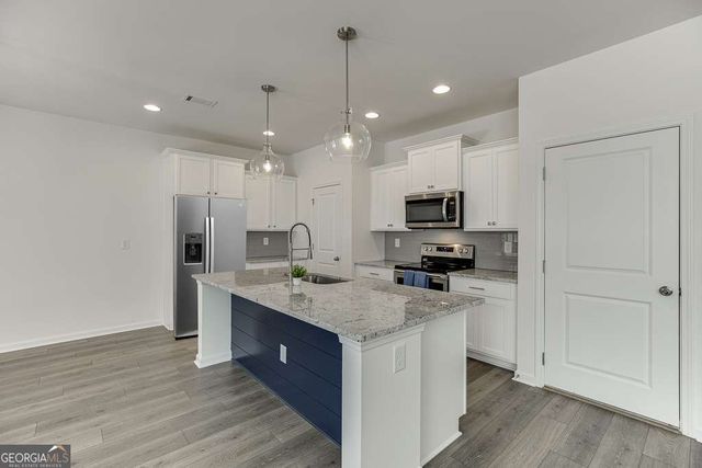 198 Blue Dragon Drive, Jefferson, GA 30549