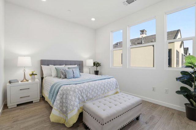 876 Garden Street, Milpitas, CA 95035