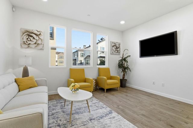 876 Garden Street, Milpitas, CA 95035