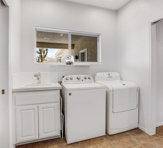 9255 Del Monte Avenue, Yucca Valley, CA 92284