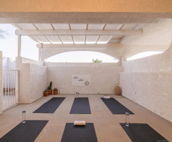 9255 Del Monte Avenue, Yucca Valley, CA 92284