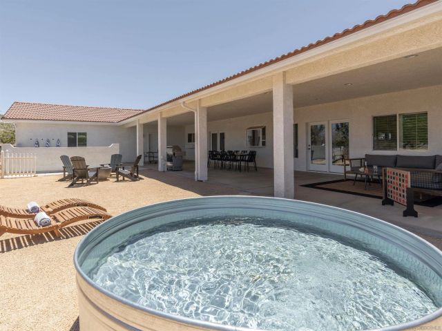 9255 Del Monte Avenue, Yucca Valley, CA 92284