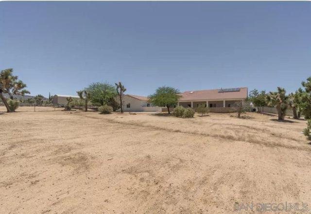 9255 Del Monte Avenue, Yucca Valley, CA 92284