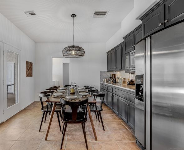 9255 Del Monte Avenue, Yucca Valley, CA 92284