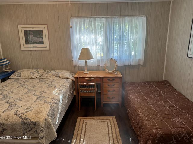 102 Lawrence Street, Emerald Isle, NC 28594